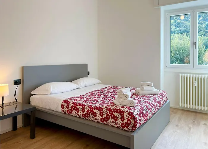 Lecco Lakefront Retreat