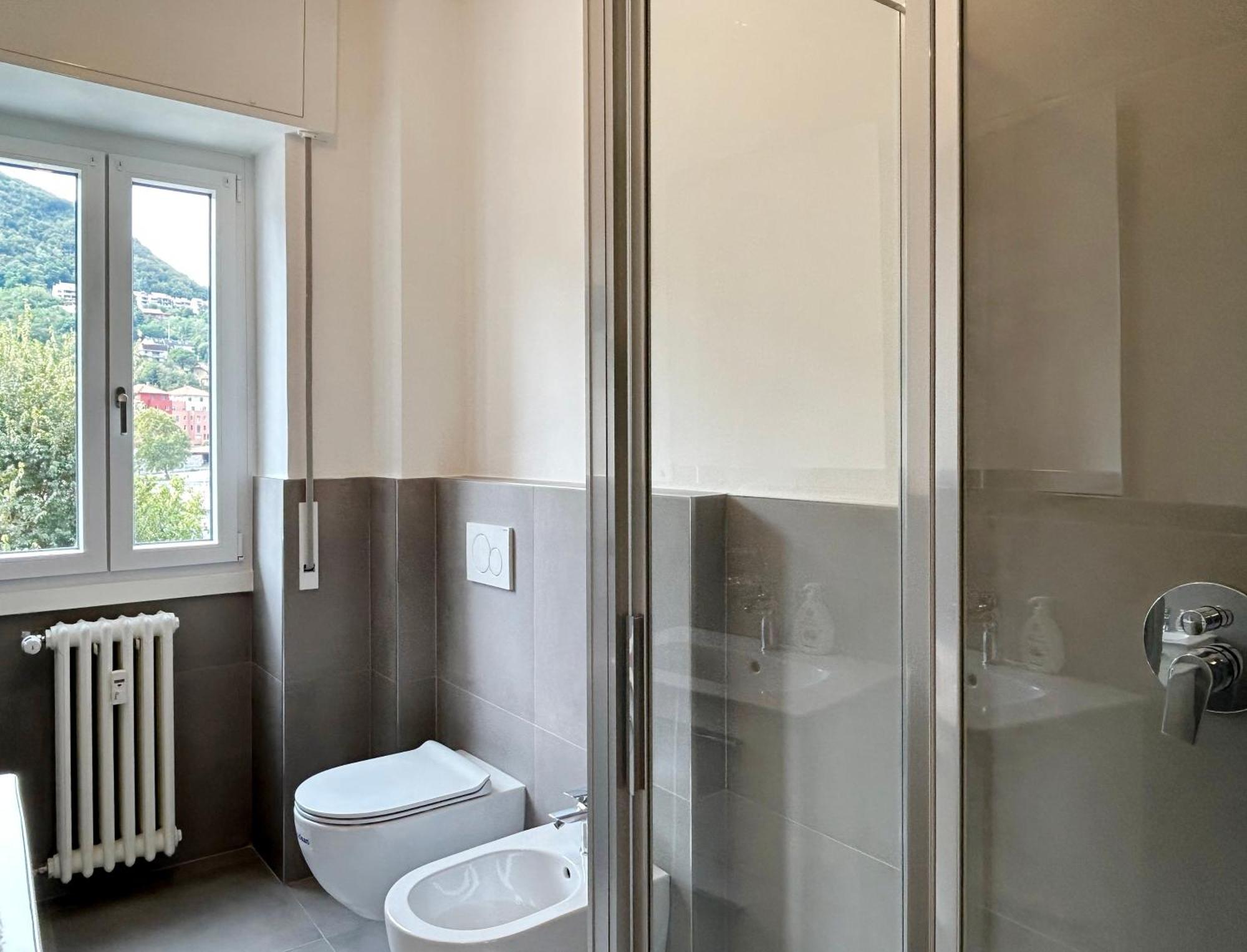 Lakefront Retreat Apartamento Lecco