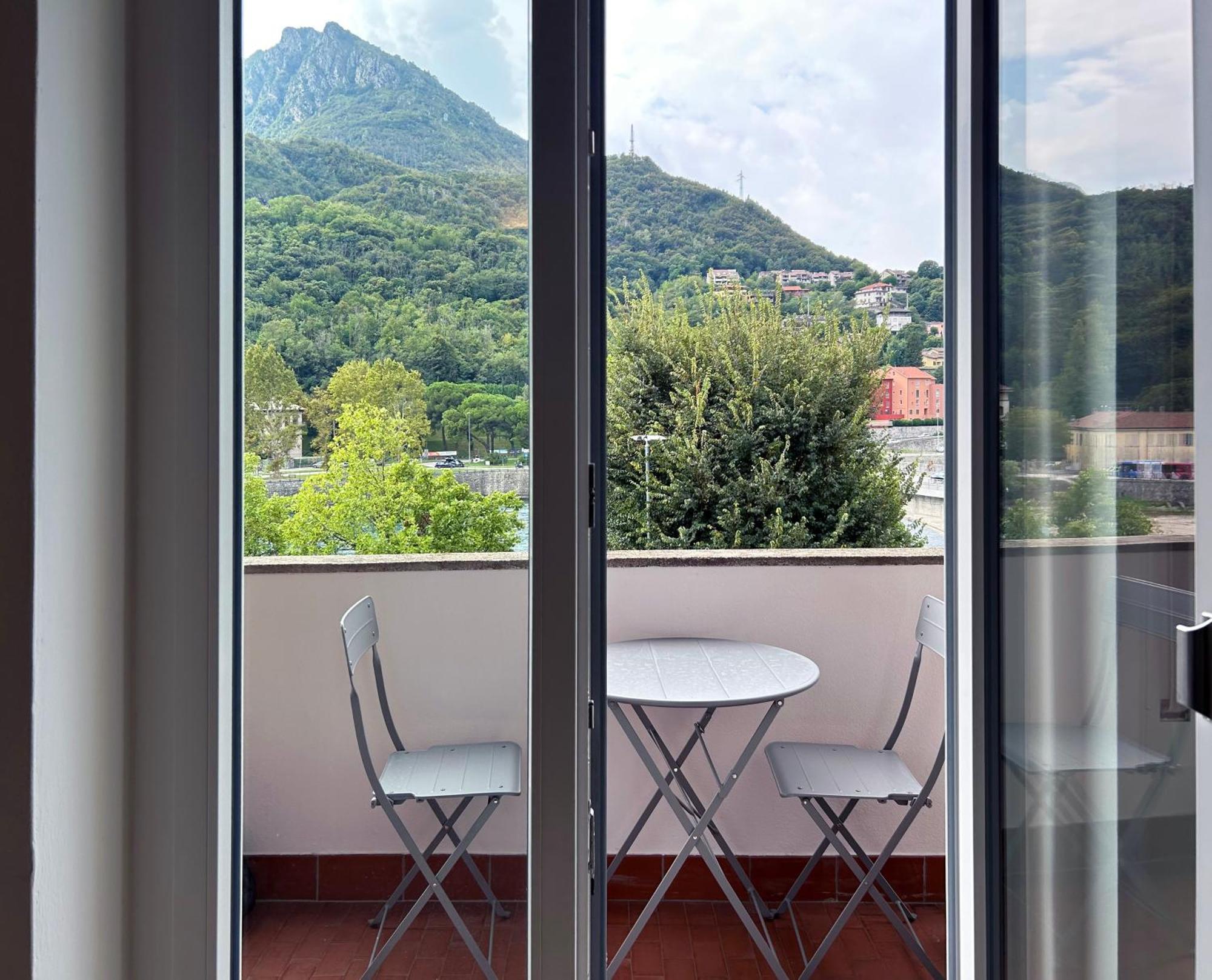 Apartamento Lakefront Retreat Lecco