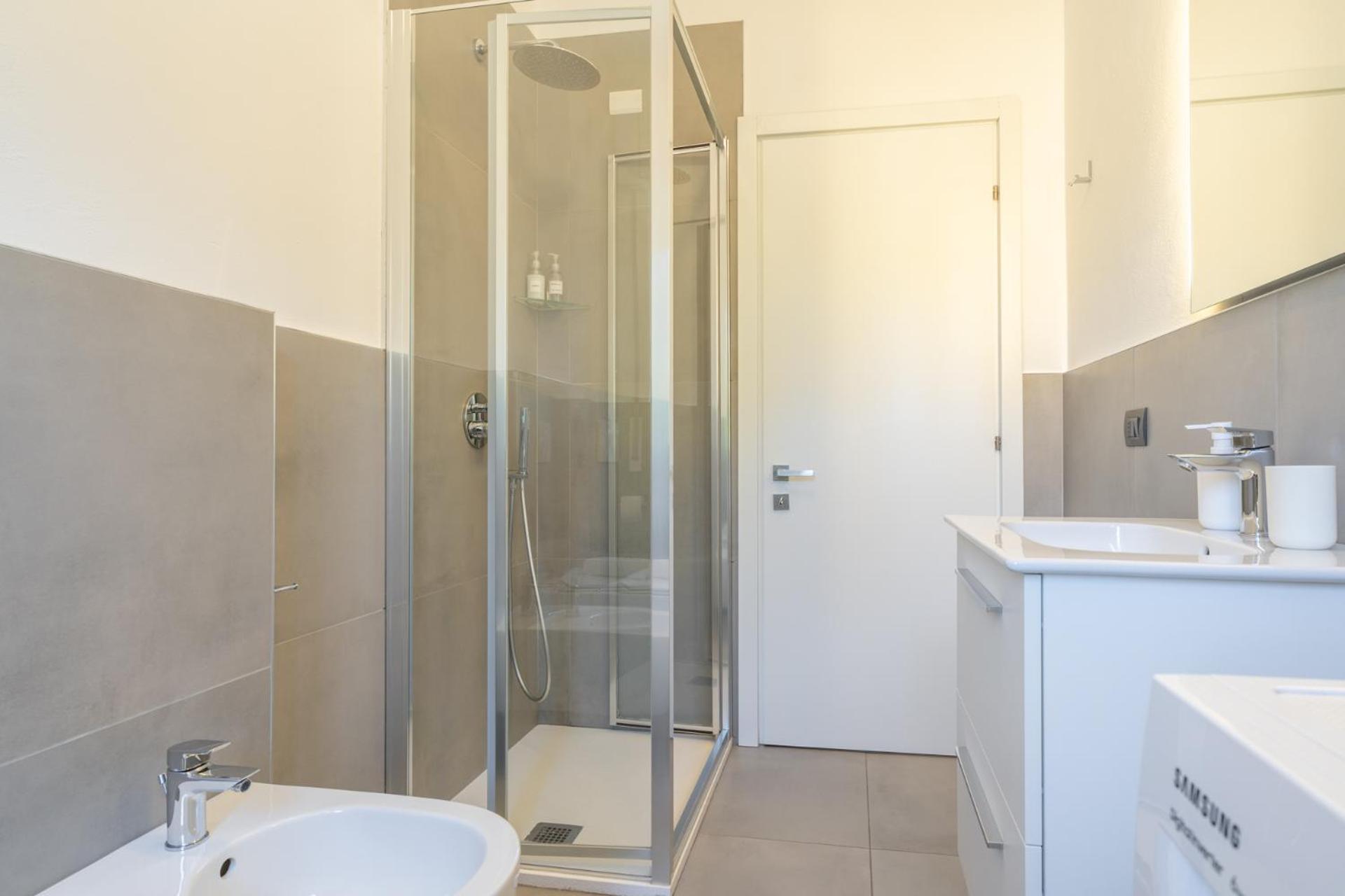 Lakefront Retreat * Lecco